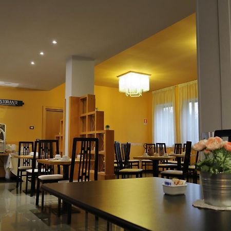 Hotel Romanisio Fossano Dış mekan fotoğraf